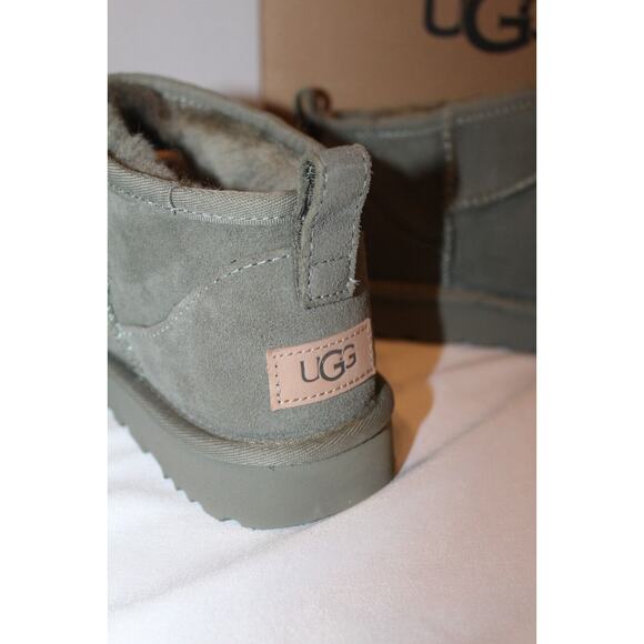 NEW 100% Authentic UGG Classic Ultra Mini Womens Winter Ankle Boots Moss Green - Picture 5 of 8